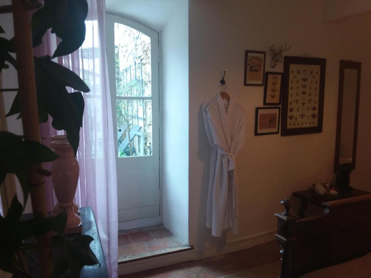 L'Ancienne Boulangerie Bed & Breakfast Caunes-Minervois Eksteriør bilde